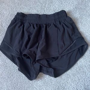 Lululemon black hotty hots